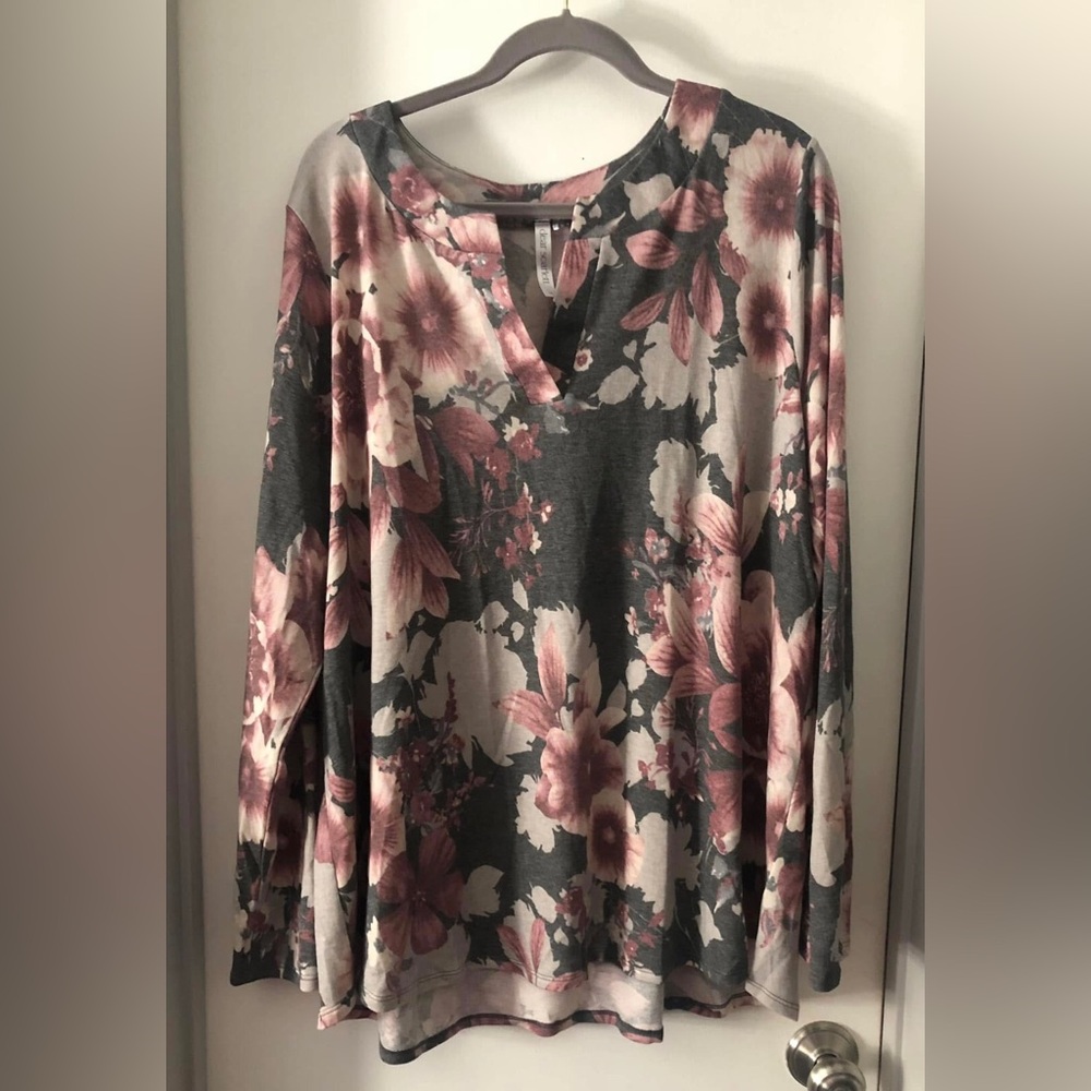 New Dear Scarlett top size 3x